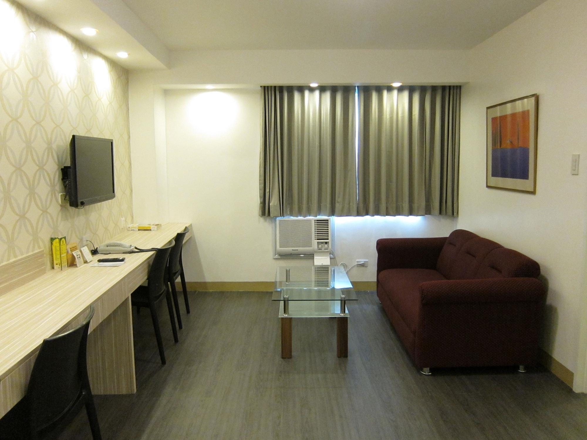เดอะ ชาร์เตอร์ เฮาส์ Hotel Makati City ภายนอก รูปภาพ