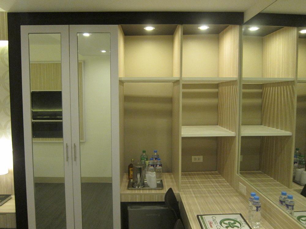 เดอะ ชาร์เตอร์ เฮาส์ Hotel Makati City ภายนอก รูปภาพ