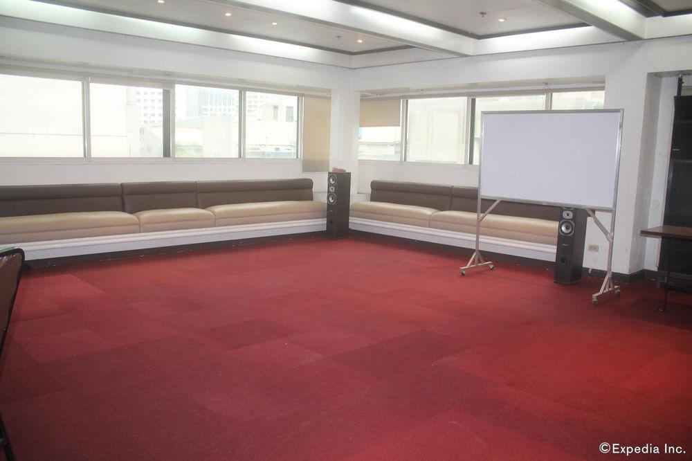 เดอะ ชาร์เตอร์ เฮาส์ Hotel Makati City ภายนอก รูปภาพ