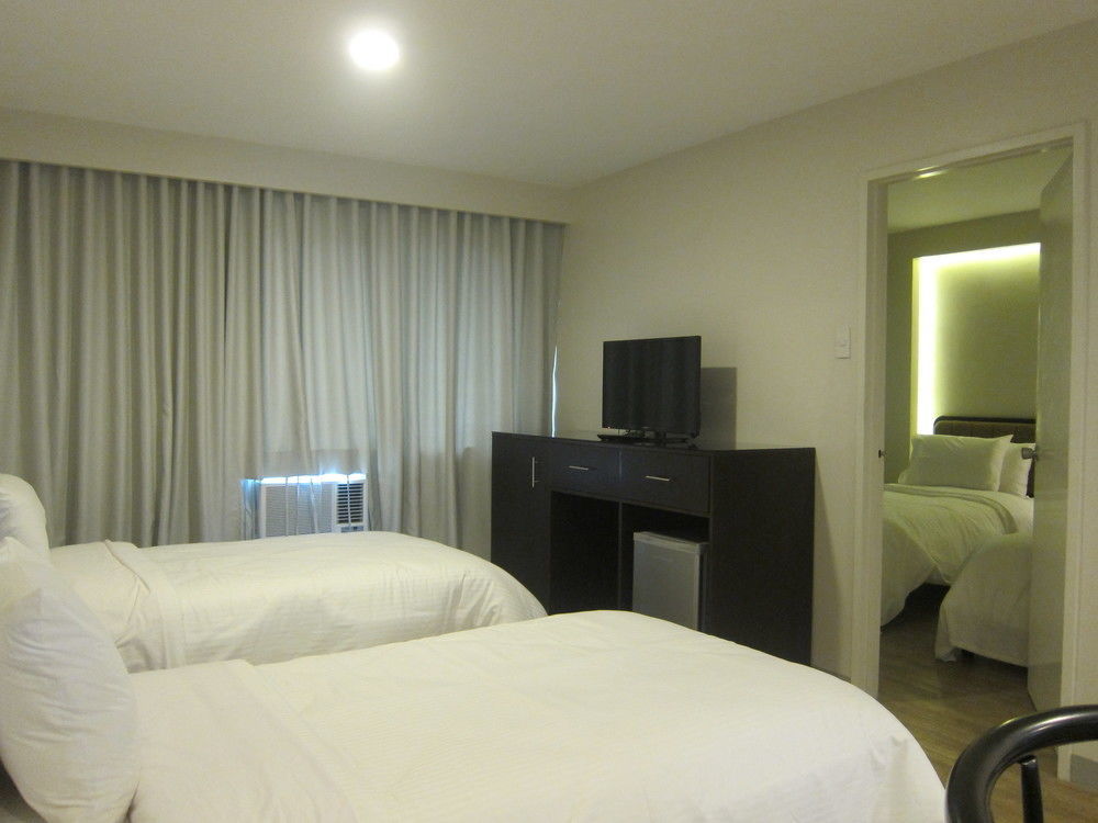 เดอะ ชาร์เตอร์ เฮาส์ Hotel Makati City ภายนอก รูปภาพ